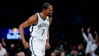 体育新闻-单核KD无惧爵士 37分！无解中投再度展现威力