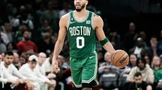 mk体育app下载-塔图姆：我年收入5亿，库里：我7.8亿，他：麻烦让一让|斯蒂芬·库里|凯文·杜兰特|耐克|詹姆斯|吉安尼斯·安特托孔波_新浪体育_新浪新闻