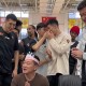 mk体育官方-广东为领队庆生！杜锋讲话并获高待遇，全员用力按蛋糕，奎因太坏