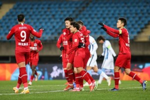 mk体育注册登录-【中超】伊沃点射 河南1比0大连提前完成保级